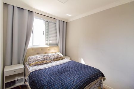 Quarto 1 de apartamento para alugar com 2 quartos, 45m² em Jardim Íris, São Paulo