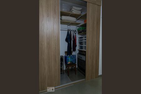 Quarto de apartamento à venda com 1 quarto, 50m² em Vila Buarque, São Paulo