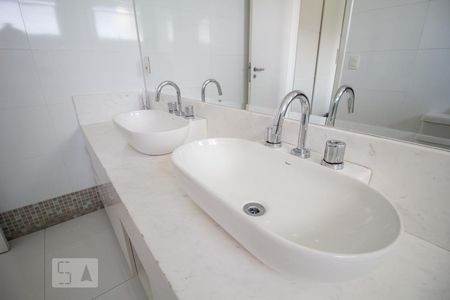 Apartamento à venda com 162m², 3 quartos e 3 vagasBanheiro Suite 2