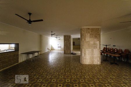 Apartamento à venda com 248m², 4 quartos e 2 vagasÁrea comum - Salão de festas
