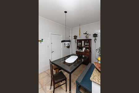 Apartamento à venda com 248m², 4 quartos e 2 vagasCozinha