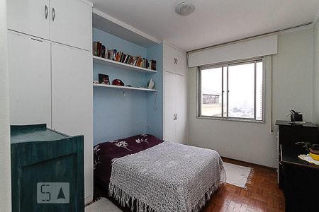 Apartamento à venda com 248m², 4 quartos e 2 vagasQuarto 02