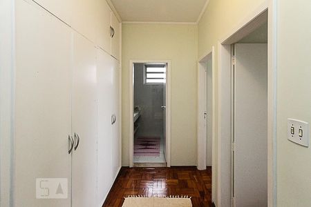 Apartamento à venda com 248m², 4 quartos e 2 vagasCorredor da Suite