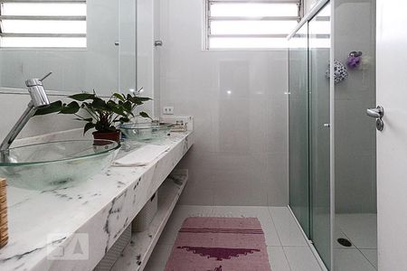 Apartamento à venda com 248m², 4 quartos e 2 vagasBanheiro