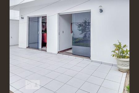 Área Externa de casa à venda com 4 quartos, 250m² em Jardim Franca, São Paulo