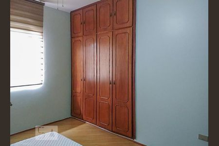 Casa à venda com 250m², 4 quartos e 5 vagasQuarto 1