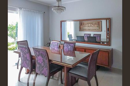 Sala de Jantar de casa à venda com 4 quartos, 250m² em Jardim Franca, São Paulo