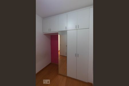 Quarto 1 de casa à venda com 4 quartos, 200m² em Vila Sao Francisco, São Paulo