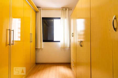 Quarto de apartamento para alugar com 2 quartos, 55m² em Jardim das Vertentes, São Paulo