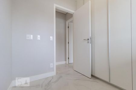 Quarto 1 de apartamento para alugar com 2 quartos, 65m² em Vila Cordeiro, São Paulo