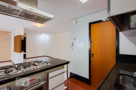 Apartamento à venda com 90m², 2 quartos e 2 vagasCozinha