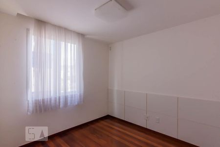 Apartamento à venda com 90m², 2 quartos e 2 vagasQuarto 2