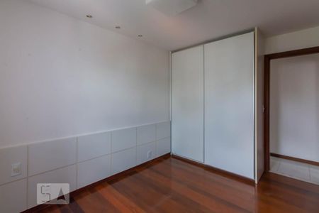 Apartamento à venda com 90m², 2 quartos e 2 vagasQuarto 1 Suíte