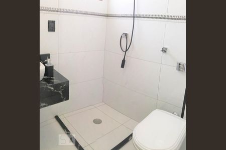 Apartamento à venda com 80m², 3 quartos e 1 vagaBanheiro 2