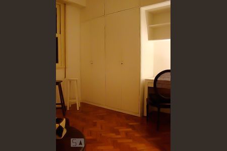 Quarto  de apartamento para alugar com 2 quartos, 92m² em Copacabana, Rio de Janeiro