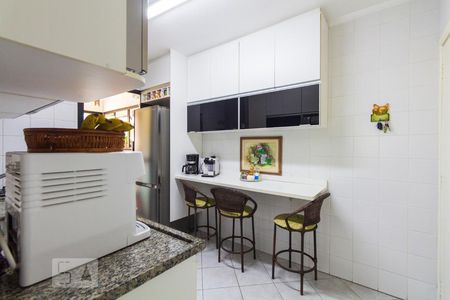 Apartamento à venda com 105m², 4 quartos e 2 vagasCoz