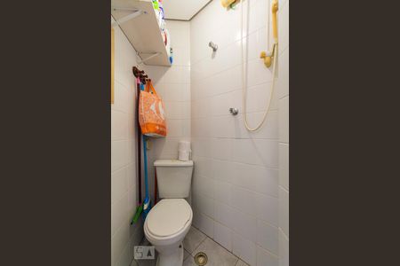 Apartamento à venda com 105m², 4 quartos e 2 vagasBanheiro de Serviço