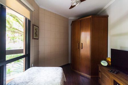 Apartamento à venda com 105m², 4 quartos e 2 vagasQuarto 2