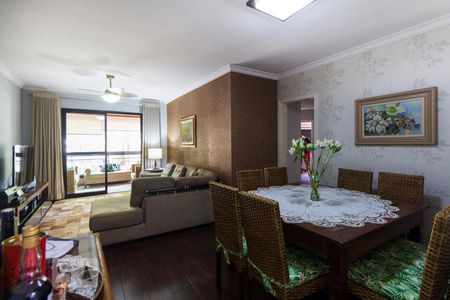Apartamento à venda com 105m², 4 quartos e 2 vagasSala