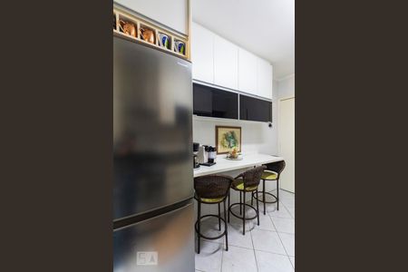 Apartamento à venda com 105m², 4 quartos e 2 vagasCozinha