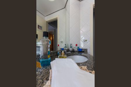 Apartamento à venda com 105m², 4 quartos e 2 vagasBanheiro Social