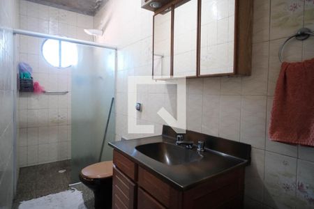 Casa à venda com 180m², 3 quartos e 6 vagasBanheiro da suíte