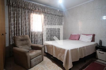 Casa à venda com 180m², 3 quartos e 6 vagassuíte