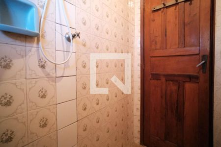 Casa à venda com 180m², 3 quartos e 6 vagasBanheiro Social 2