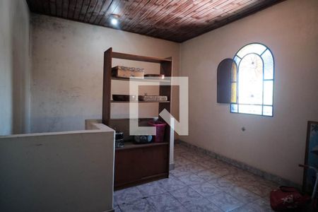 Casa à venda com 180m², 3 quartos e 6 vagasAcesso aos quartos