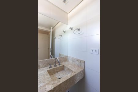 Apartamento para alugar com 55m², 2 quartos e 2 vagas Apartamento para alugar com 55m², 2 quartos e 2 vagasBanheiro