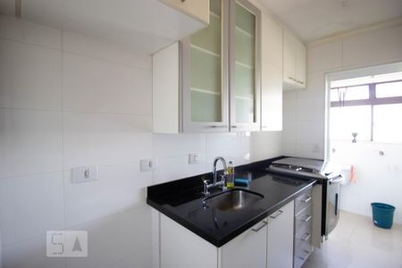Apartamento para alugar com 55m², 2 quartos e 2 vagas Apartamento para alugar com 55m², 2 quartos e 2 vagasCozinha