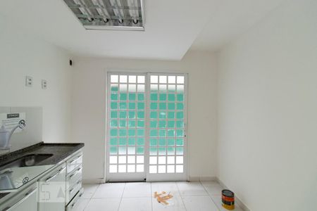 Casa à venda com 174m², 3 quartos e 2 vagasCozinha