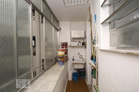 Apartamento à venda com 98m², 2 quartos e 1 vagaÁrea de Serviço