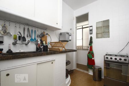Apartamento à venda com 98m², 2 quartos e 1 vagaCozinha