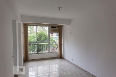 Sala de apartamento para alugar com 3 quartos, 95m² em Barra da Tijuca, Rio de Janeiro