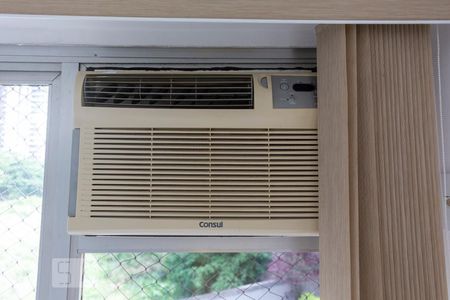 Sala de apartamento para alugar com 3 quartos, 95m² em Barra da Tijuca, Rio de Janeiro