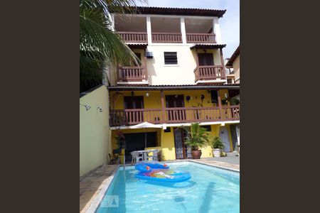 Fachada de casa à venda com 4 quartos, 335m² em Taquara, Rio de Janeiro