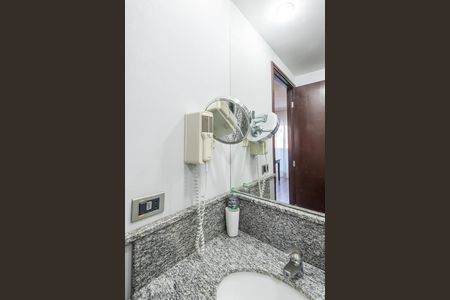Studio à venda com 30m², 1 quarto e 1 vaga Studio à venda com 30m², 1 quarto e 1 vagaBanheiro
