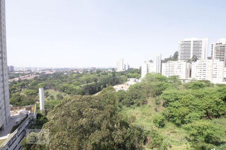 Banheiro de Serviço de apartamento à venda com 4 quartos, 149m² em Jardim Monte Kemel, São Paulo