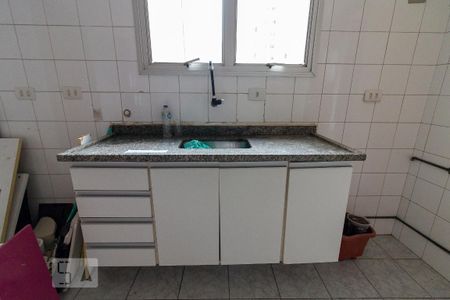 Apartamento para alugar com 90m², 3 quartos e 2 vagasCozinha - pia e gabinete