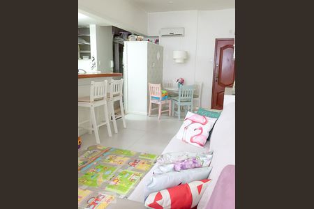 Sala de apartamento para alugar com 1 quarto, 52m² em Copacabana, Rio de Janeiro