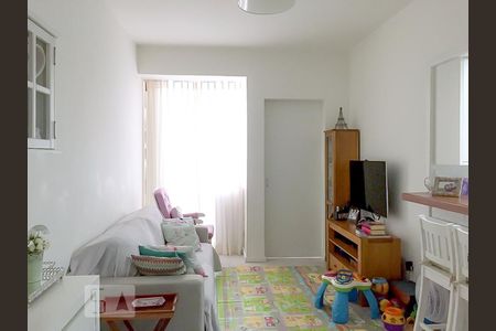 Sala de apartamento para alugar com 1 quarto, 52m² em Copacabana, Rio de Janeiro