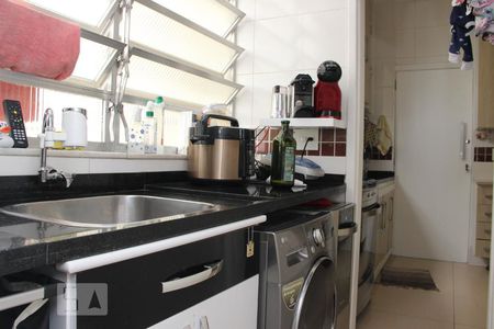 Apartamento à venda com 78m², 2 quartos e 1 vagaarea de serviço