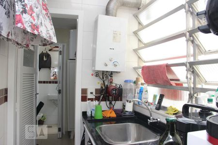 Apartamento à venda com 78m², 2 quartos e 1 vagaarea de serviço
