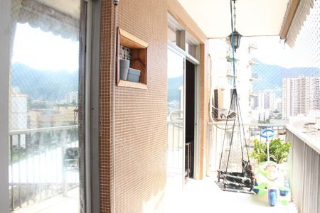 Apartamento à venda com 78m², 2 quartos e 1 vagavaranda