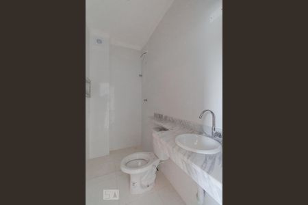 Banheiro de apartamento para alugar com 1 quarto, 32m² em Vila Esperança, São Paulo
