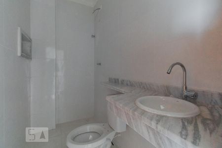 Banheiro de apartamento para alugar com 1 quarto, 32m² em Vila Esperança, São Paulo