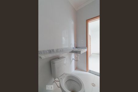 Banheiro de apartamento para alugar com 1 quarto, 32m² em Vila Esperança, São Paulo