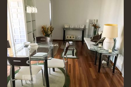 Sala de apartamento para alugar com 1 quarto, 40m² em Indianópolis, São Paulo