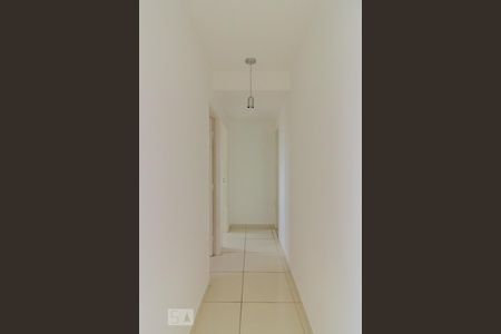 Corredor de apartamento à venda com 2 quartos, 65m² em Vila Paulista, São Paulo